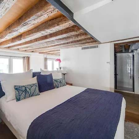 De L'atelier 3 דירה